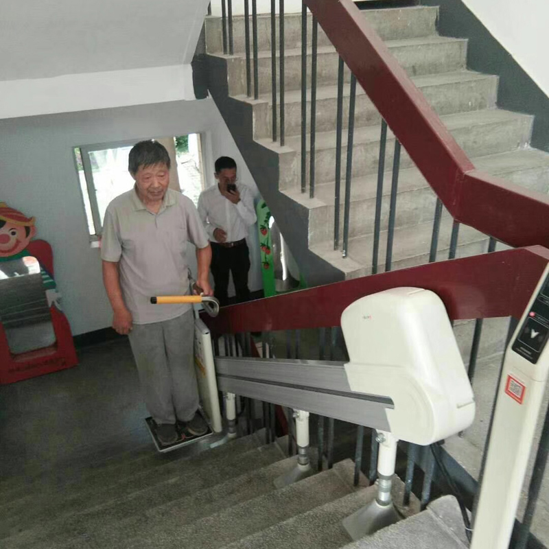 分段式斜掛升降平臺